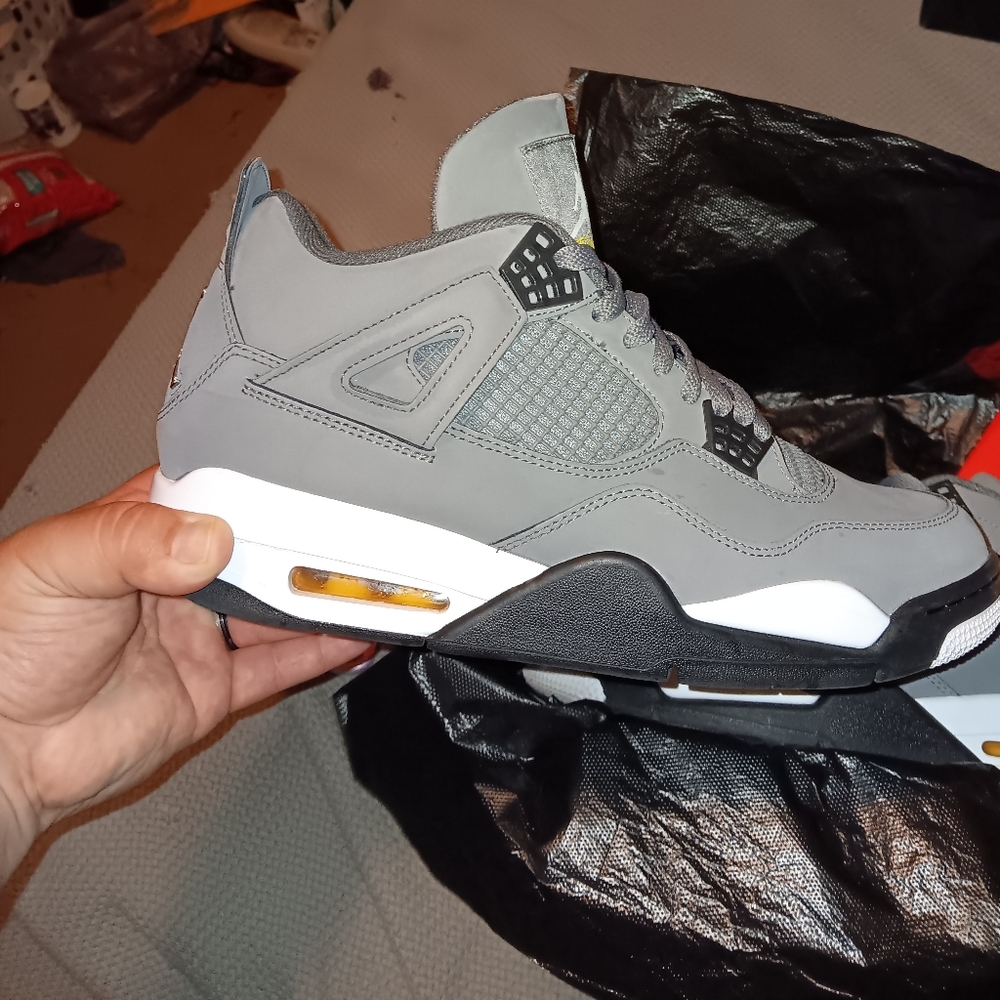 Jordan 4 cool grey